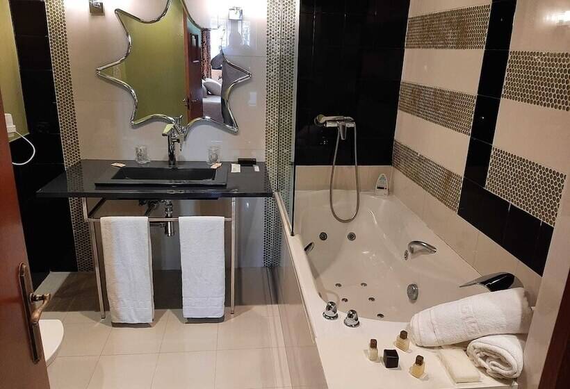 בית מלון כפרי Castillo El Collado