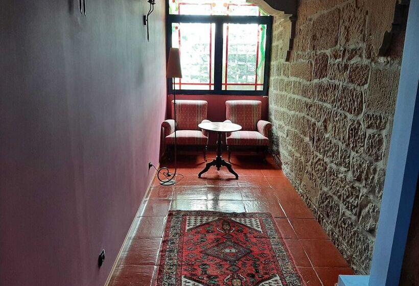 בית מלון כפרי Castillo El Collado