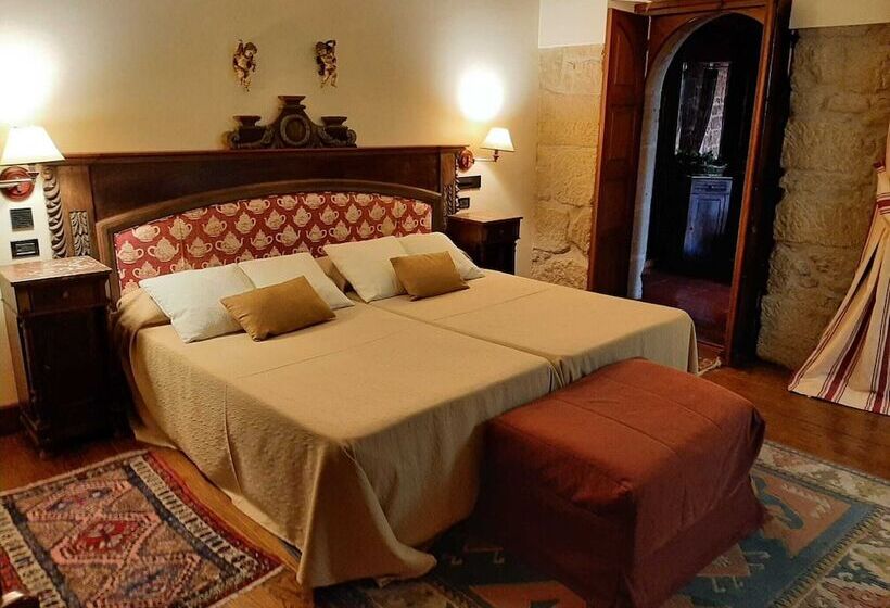 בית מלון כפרי Castillo El Collado