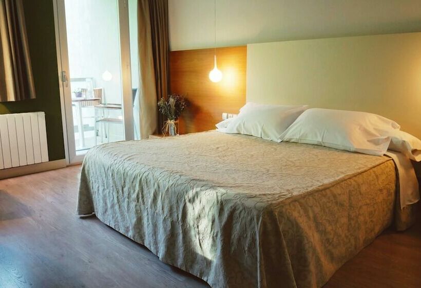 호텔 El Balneario De Tus