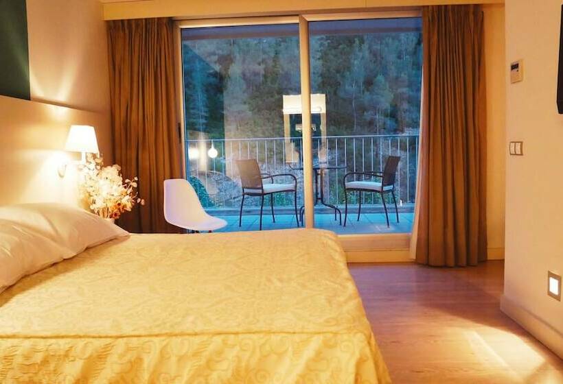 호텔 El Balneario De Tus