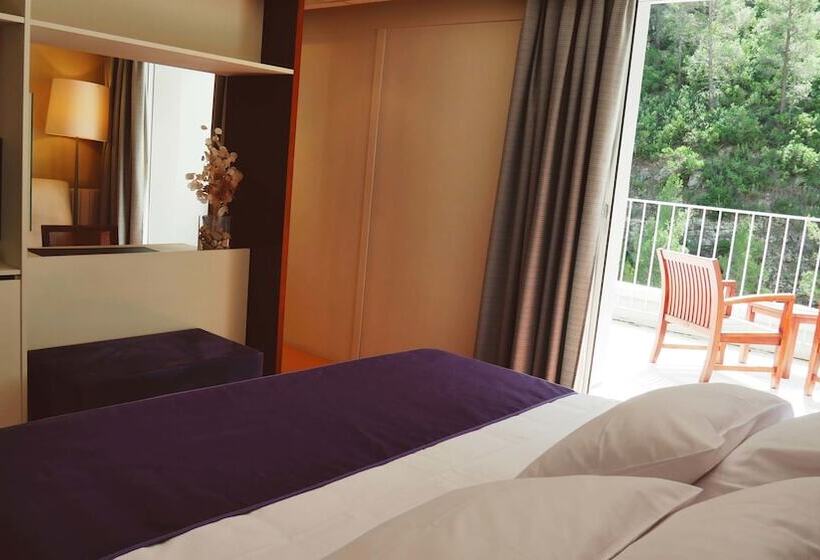 호텔 El Balneario De Tus