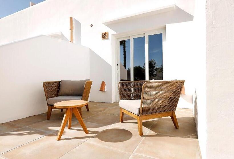 호텔 Eques Petit Resort