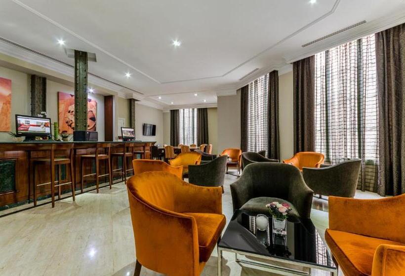 Отель Exe Laietana Palace