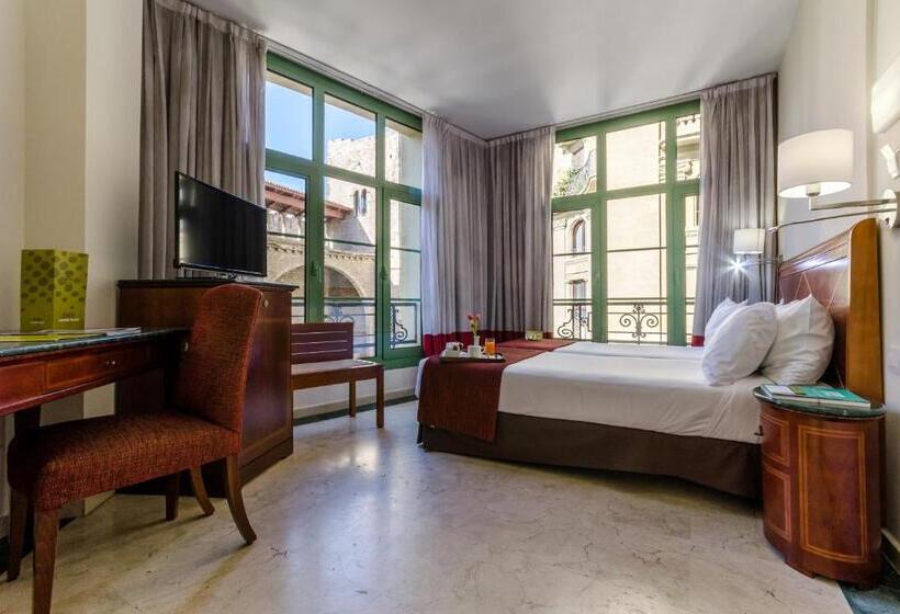 Отель Exe Laietana Palace