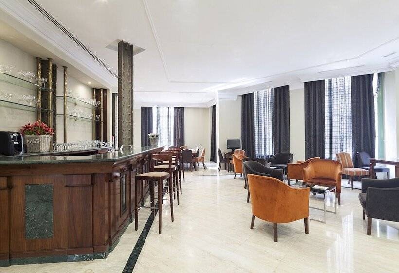 Отель Exe Laietana Palace