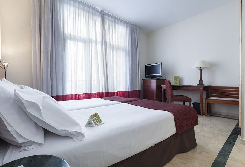 Отель Exe Laietana Palace