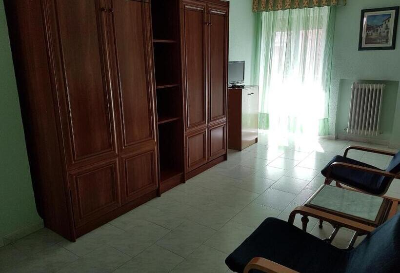 فندق Fray Juán Gil