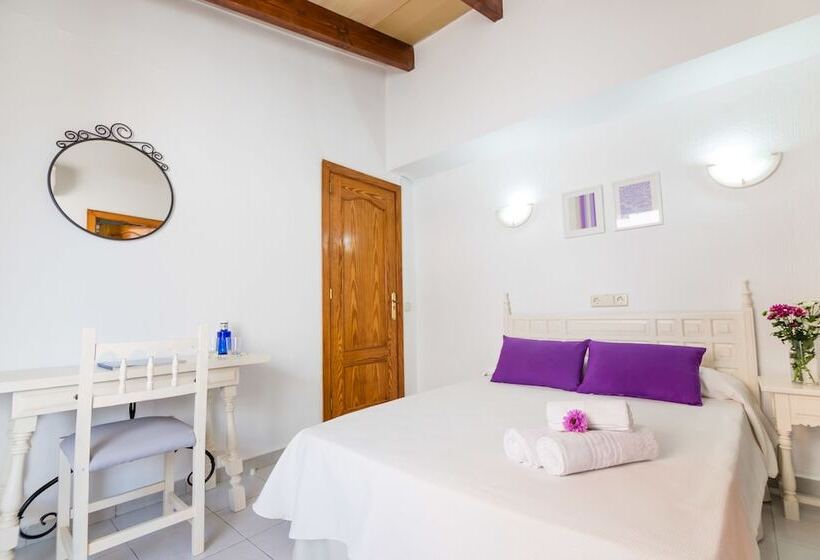 فندق Garau Petit