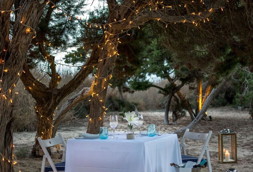 Gecko Hotel & Beach Club, A Small Luxury Hotel Of The World