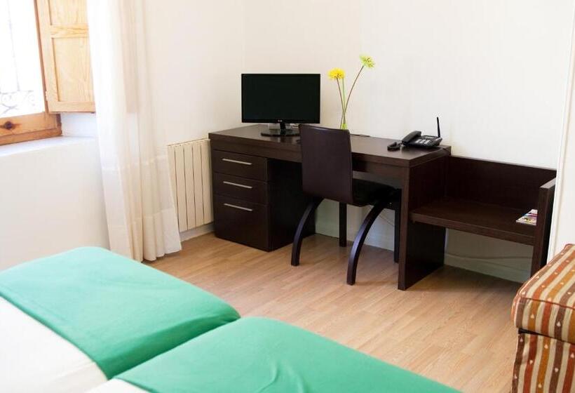 هتل Gran Hostal San Segundo
