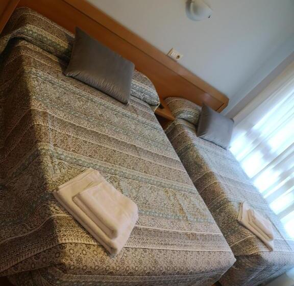 هتل Hospedaje Covadonga