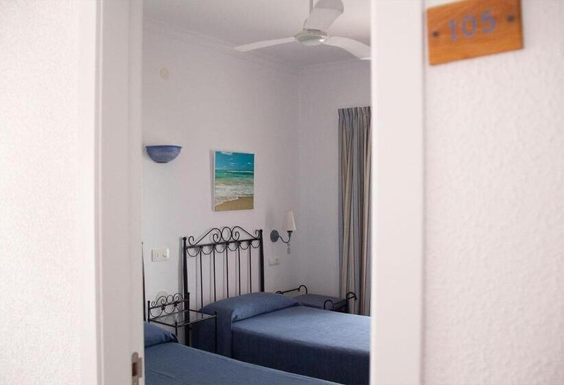 هتل Hostal Alemania