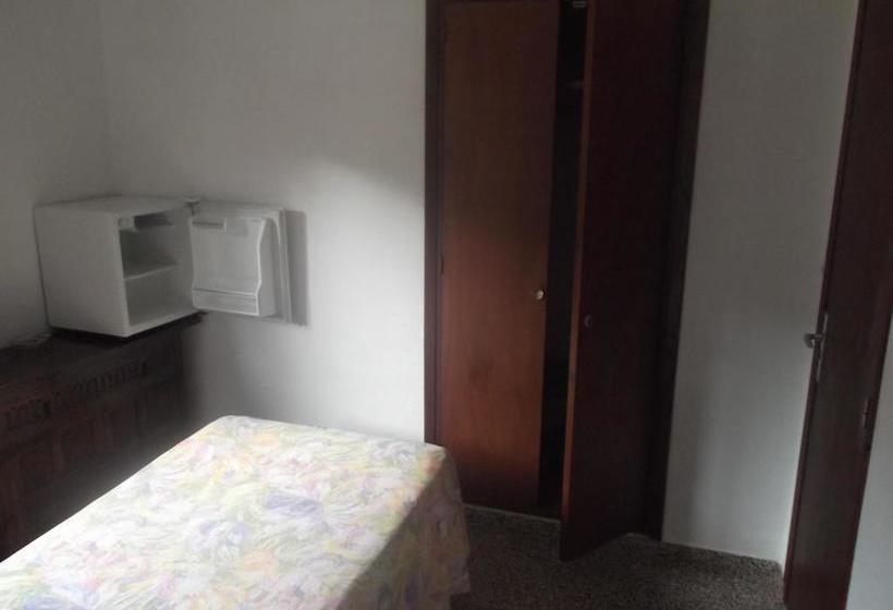 בית מלון כפרי Hostal Alocs