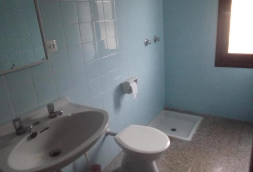 בית מלון כפרי Hostal Alocs