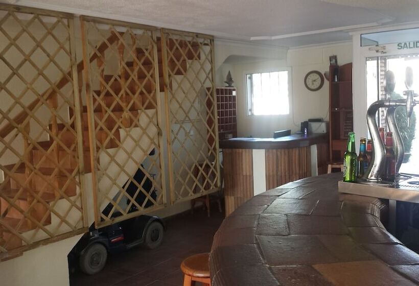 호텔 Hostal Bahía Blanca