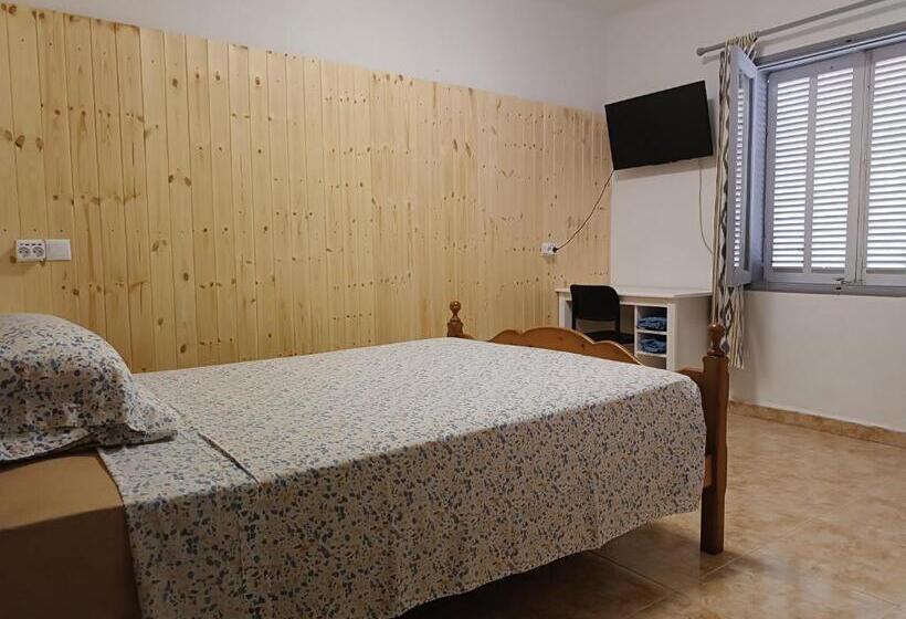 فندق Hostal Bélgica