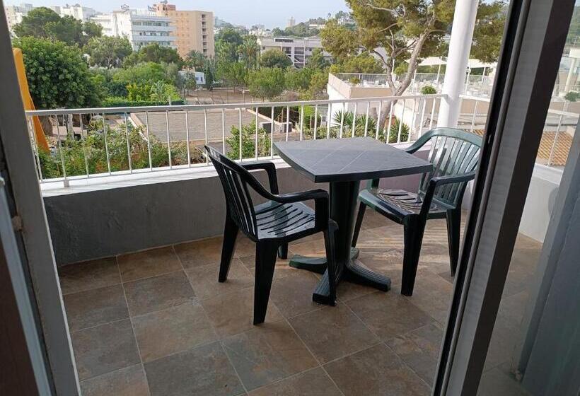 فندق Hostal Bélgica