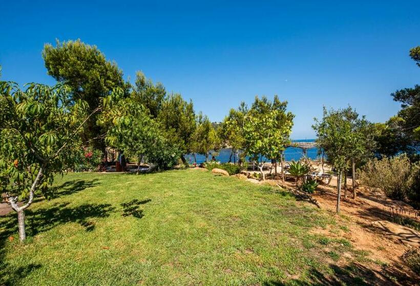 ホテル Hostal Cala Boix