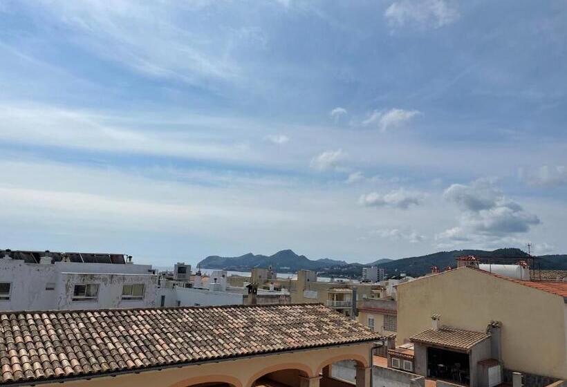 هتل Hostal Can Gallu