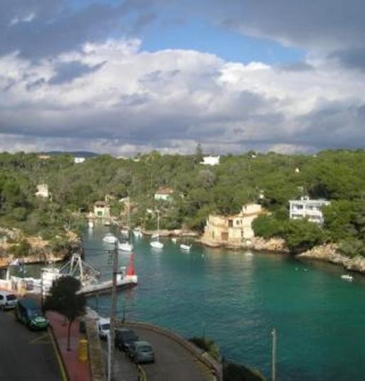 هتل Hostal Can Jordi