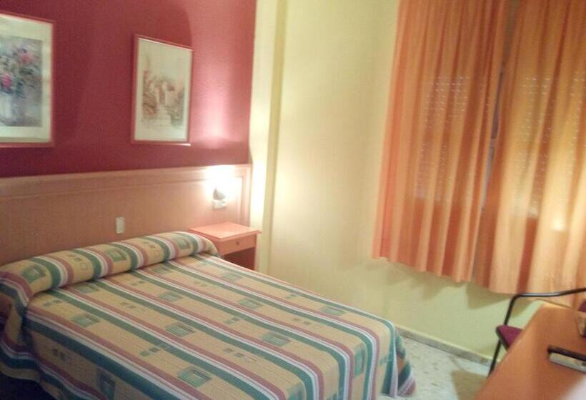 בית מלון כפרי Hostal Carlos Iii