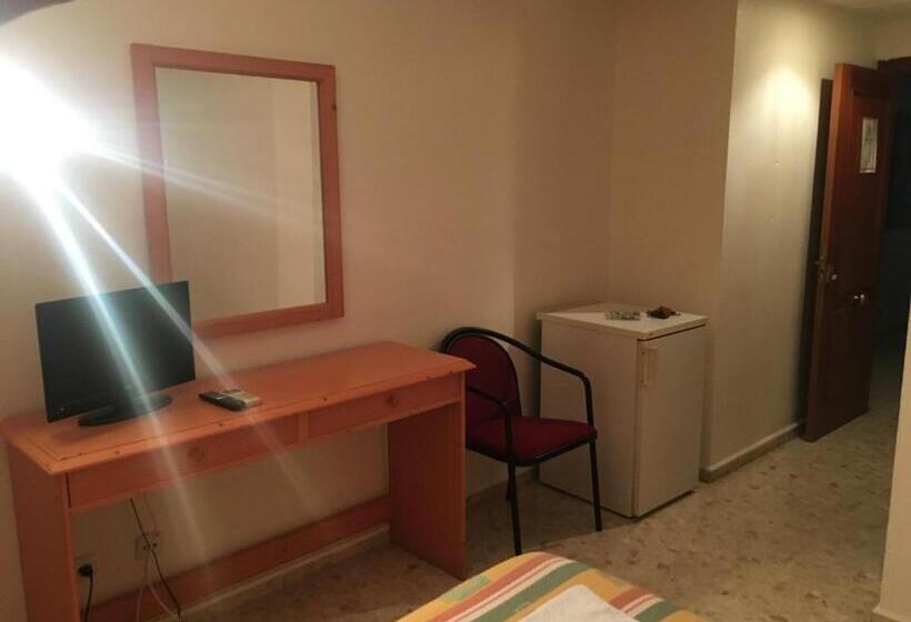 בית מלון כפרי Hostal Carlos Iii