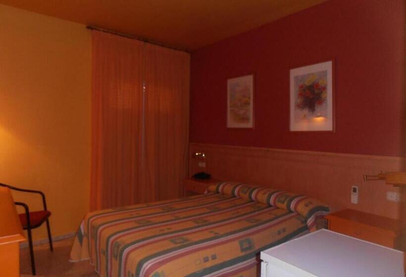 בית מלון כפרי Hostal Carlos Iii