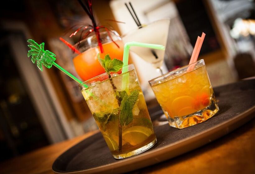 酒店 Hostal Doris Adults Only