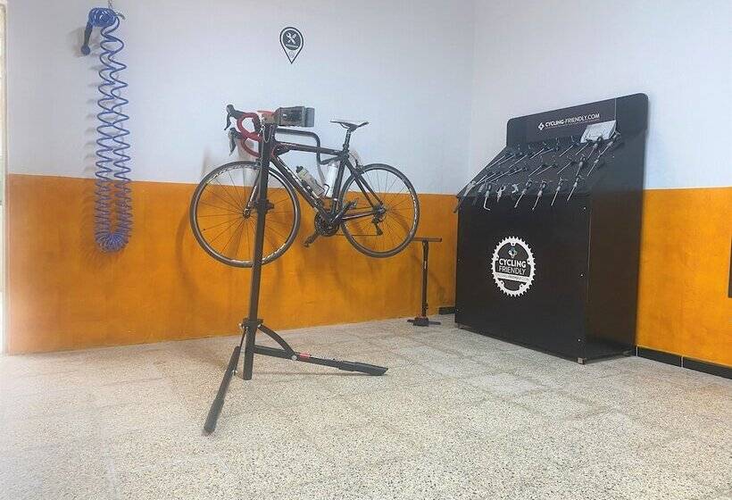 酒店 Hostal Doris Adults Only