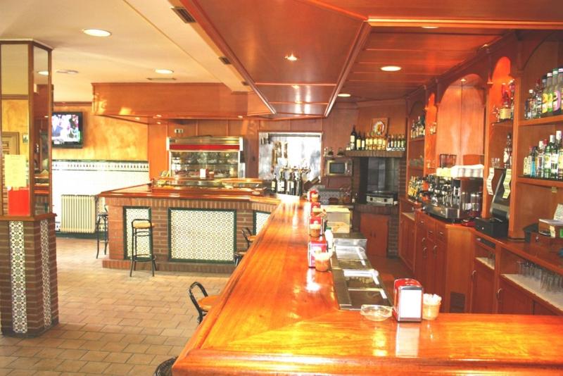 호텔 Hostal El Palomar