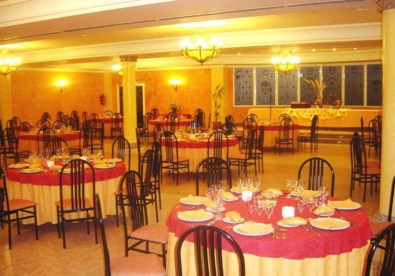 호텔 Hostal El Palomar