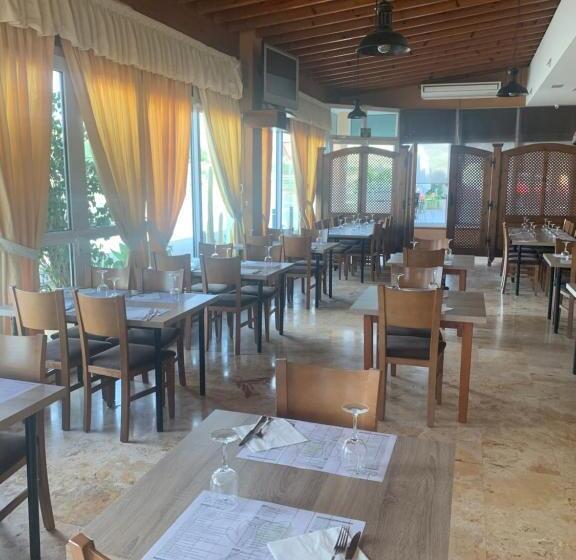 酒店 Hostal El Perejil