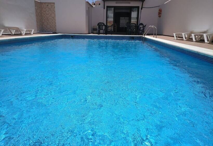 هتل Hostal Horizonte