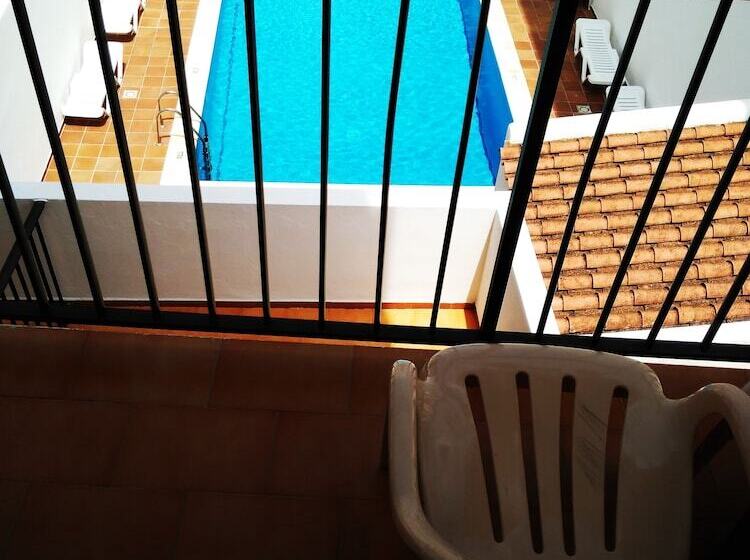 هتل Hostal Horizonte