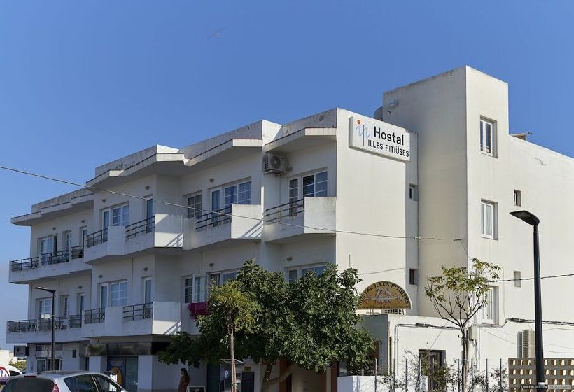 هتل Hostal Illes Pitiüses