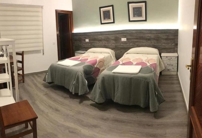 ホテル Hostal Imperio