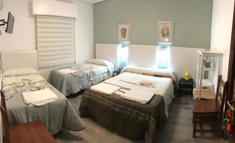 ホテル Hostal Imperio