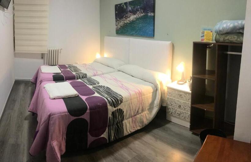 ホテル Hostal Imperio