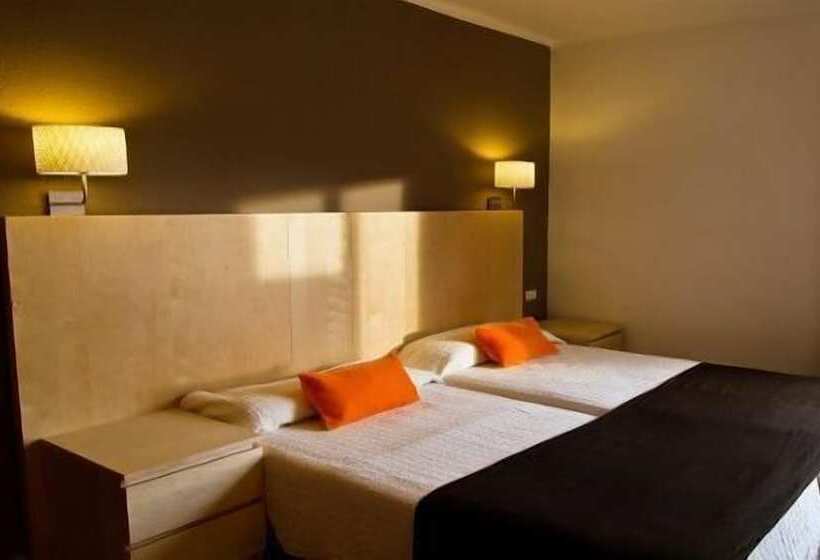 בית מלון כפרי Hostal Jakiton