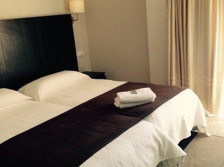 בית מלון כפרי Hostal Jakiton