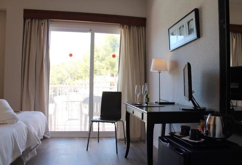 בית מלון כפרי Hostal Jakiton