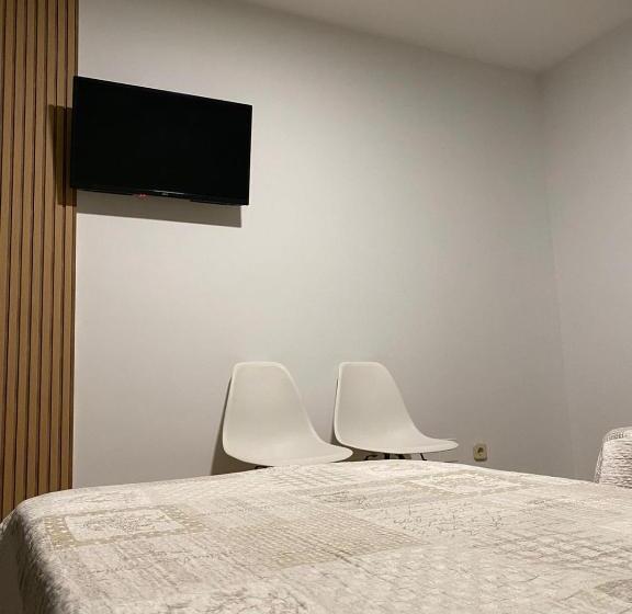 هتل Hostal La Frontera