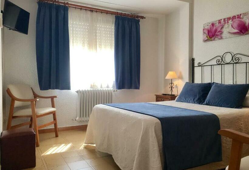 Отель Hostal La Noria