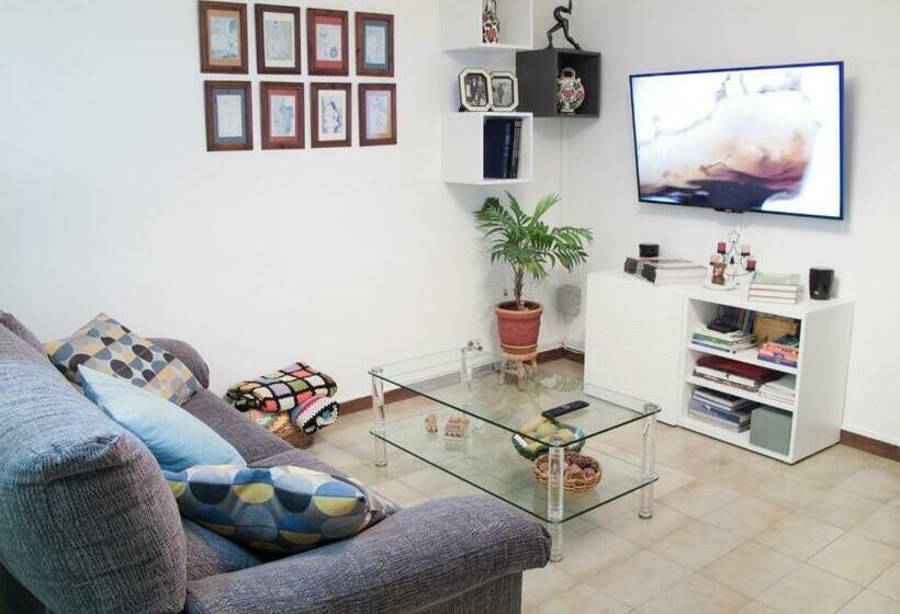 هتل Hostal La Provinciana