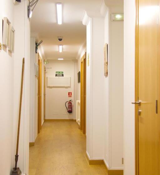 هتل Hostal La Provinciana