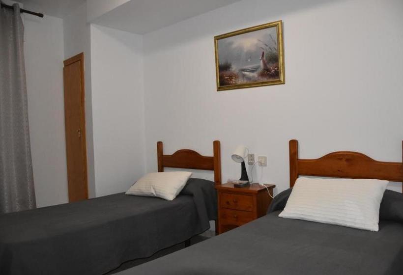 فندق Hostal La Taberna