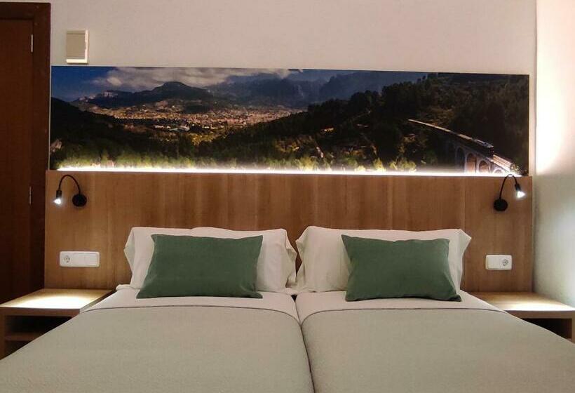 בית מלון כפרי Hostal Nadal