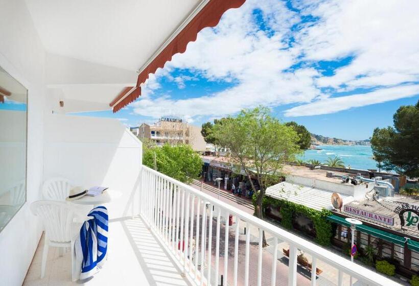 ホテル Hostal Neptuno