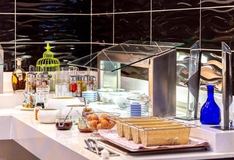 ホテル Hostal Neptuno